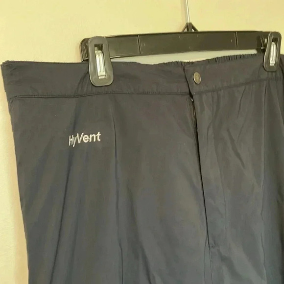 The  North Face HyVent black pants - Picture 3 of 9